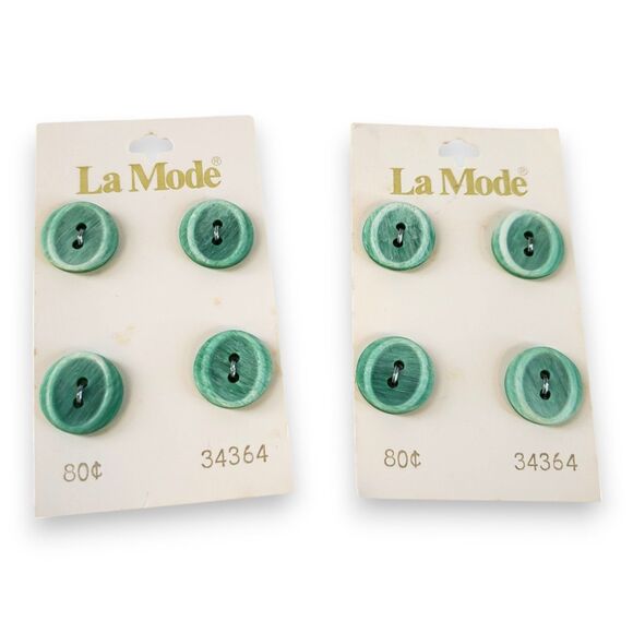 Vintage NOS Buttons La Mode Green 8 New on Card 5/8" Italy Asymmetrical Oval - Picture 1 of 5